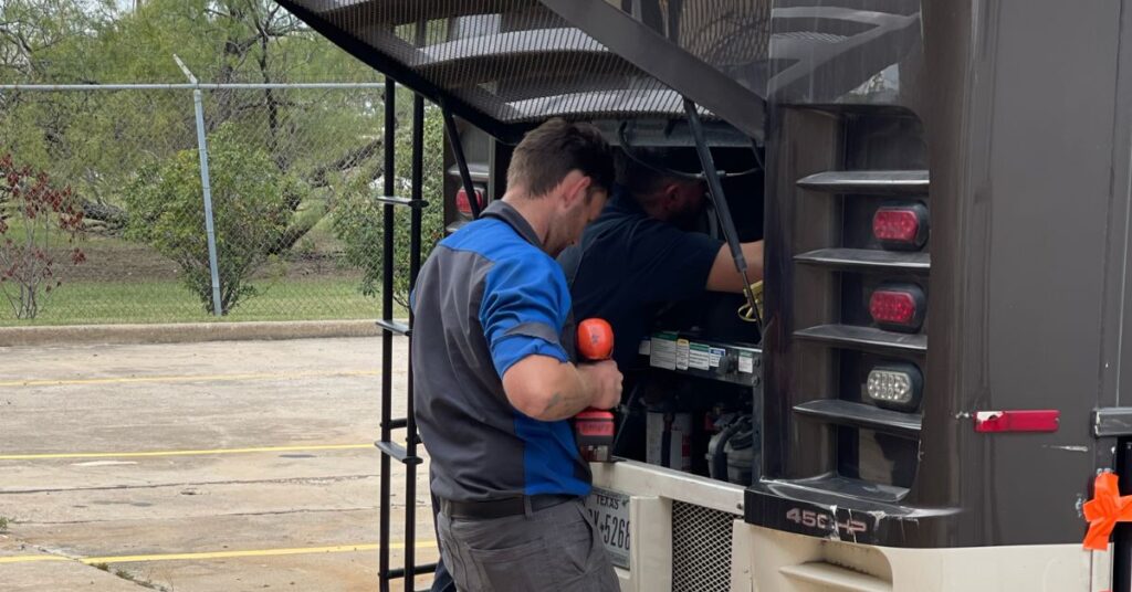 6 Tips for Choosing the Best RV Repair Shop