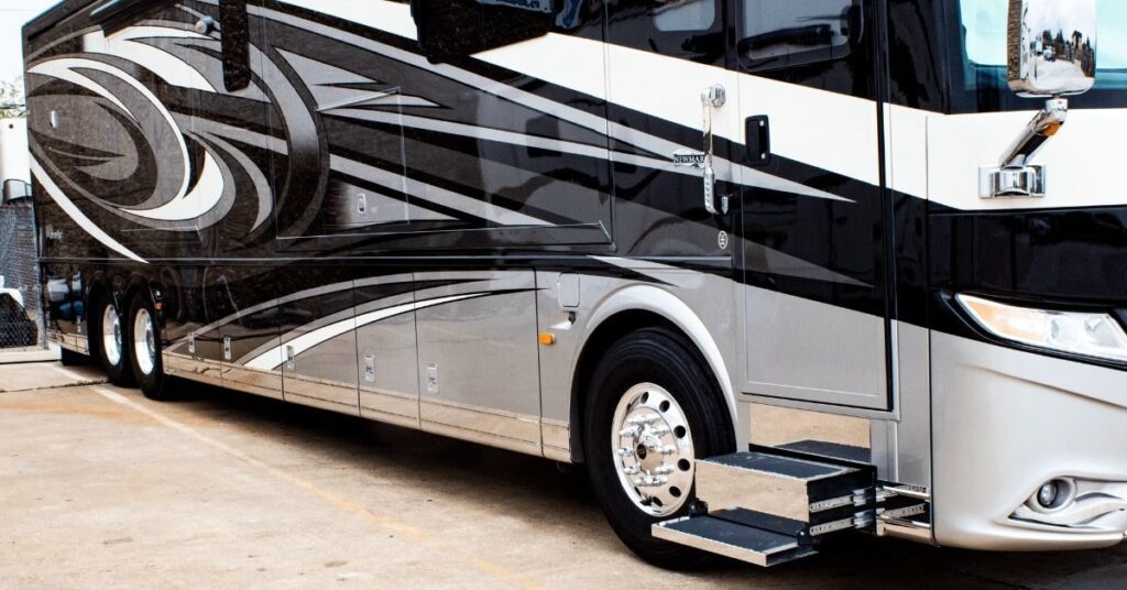 A Beginner’s Complete Guide to RV Storage
